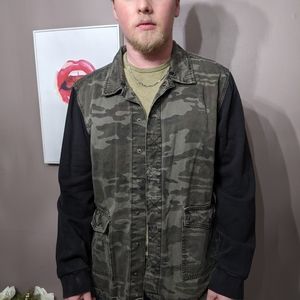 Rude by hot topic green camo shirt jacket.